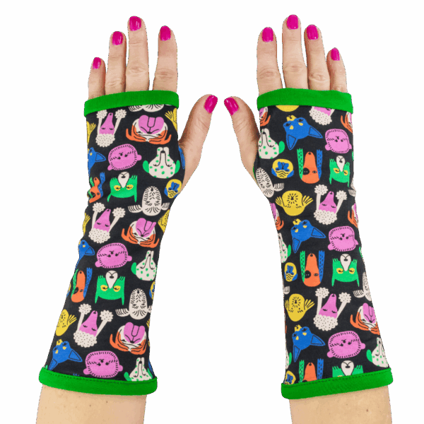 Mittens Crazy Dogs in Green